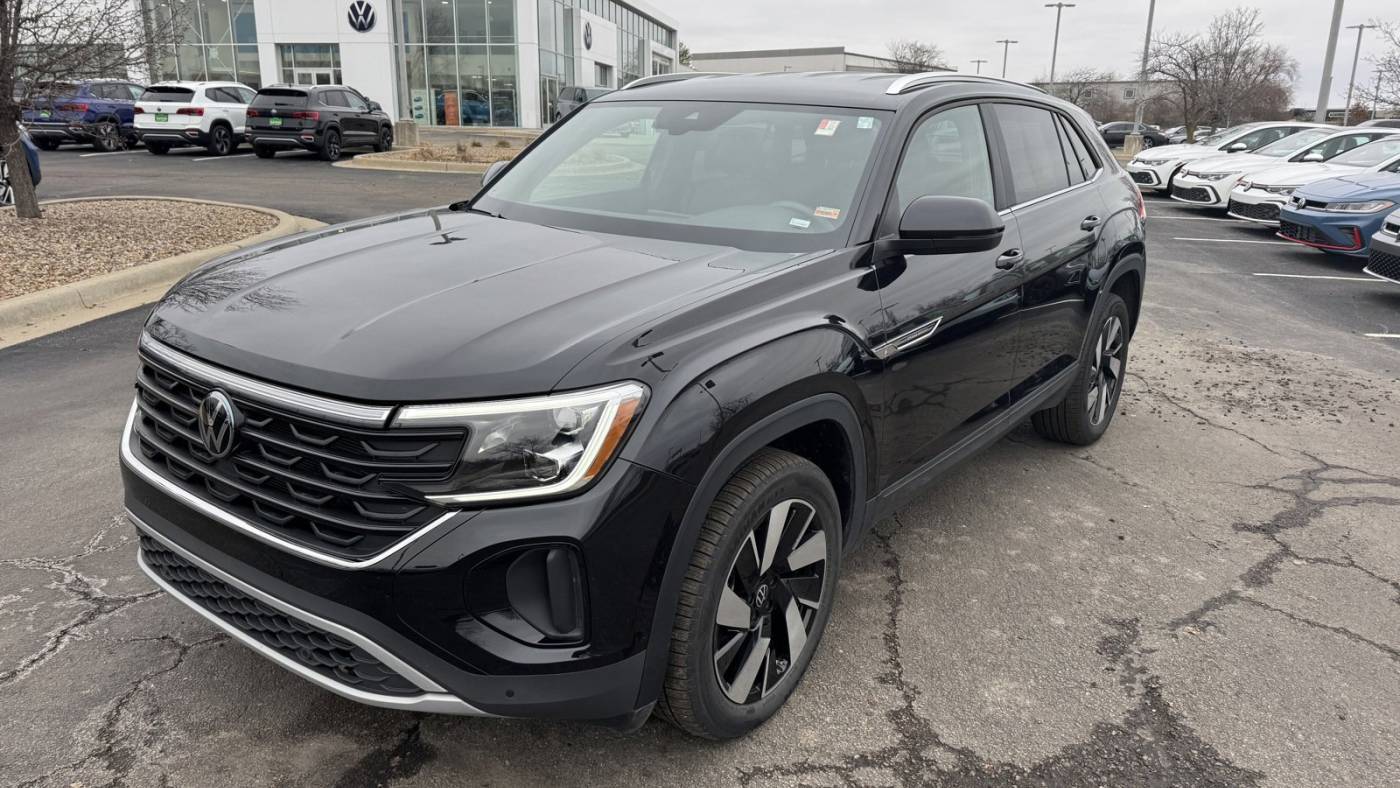 2024 Volkswagen Atlas Cross Sport SE with Technology — SUV — 19,445 mi — Lee's Summit, MO
