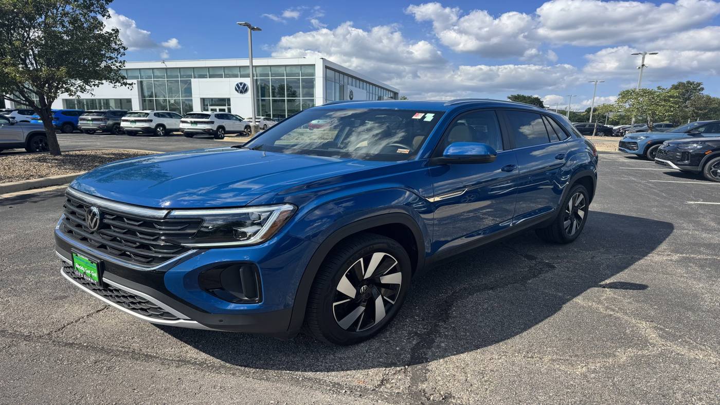 2025 Volkswagen Atlas Cross Sport SE with Technology — SUV — 5,067 mi — Lee's Summit, MO