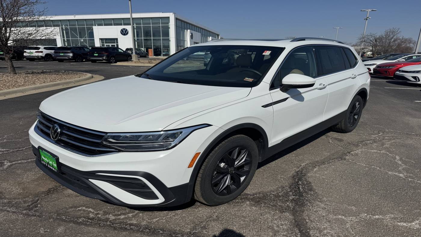 2024 Volkswagen Tiguan SE — SUV — 5,310 mi — Lee's Summit, MO