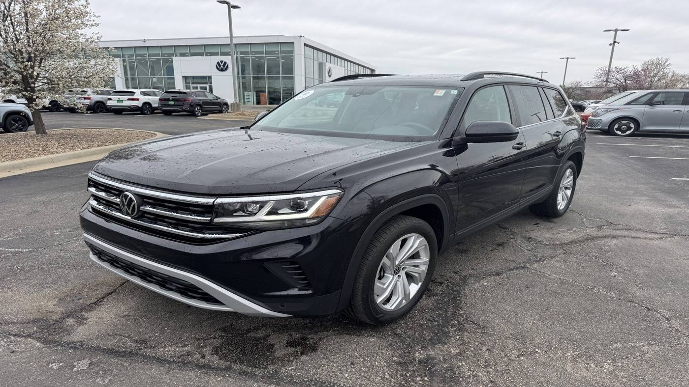 2023 Volkswagen Atlas SE with Technology — SUV — 42,160 mi — Lee's Summit, MO
