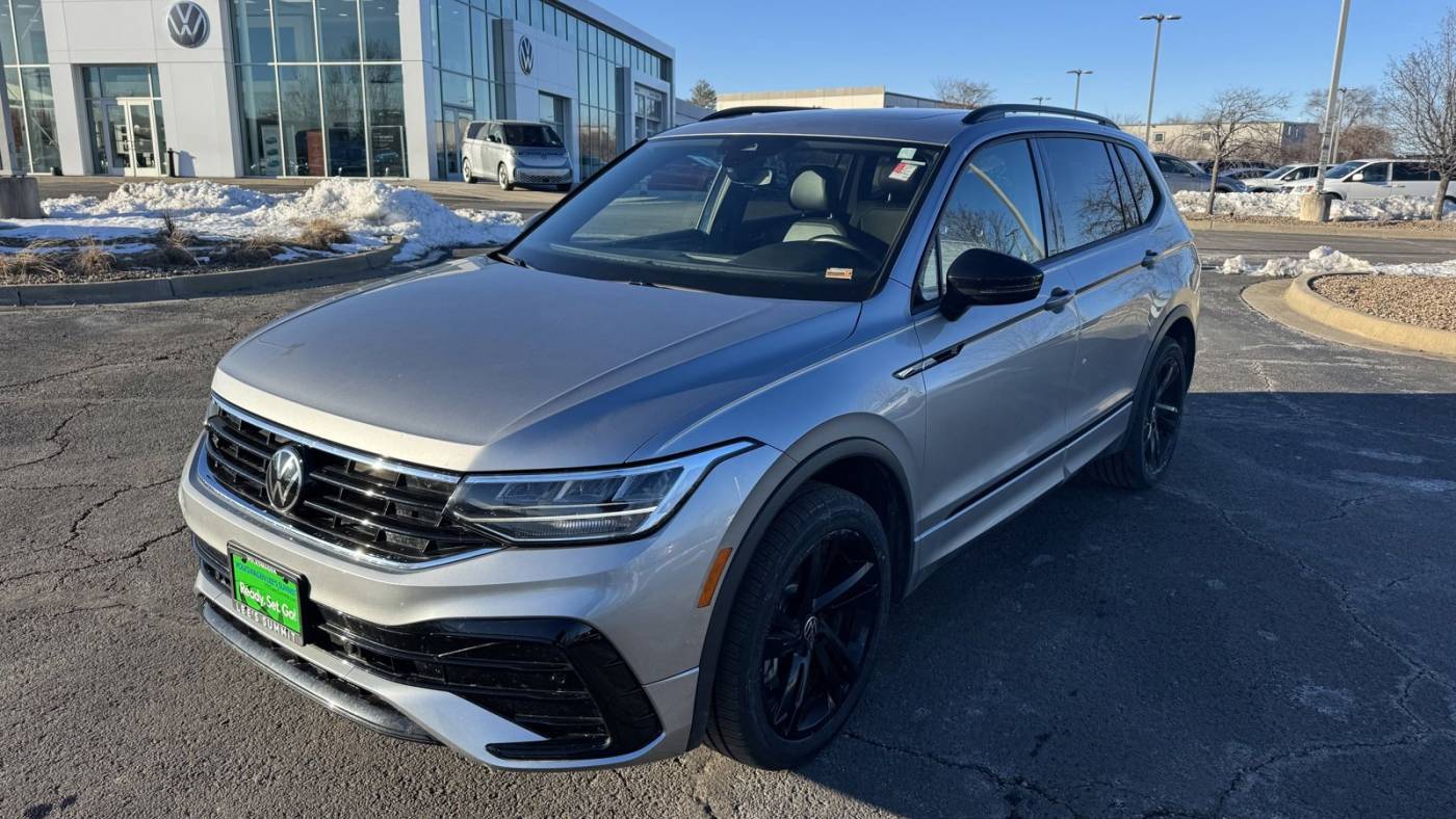 2023 Volkswagen Tiguan SE R-Line Black — SUV — 52,143 mi — Lee's Summit, MO