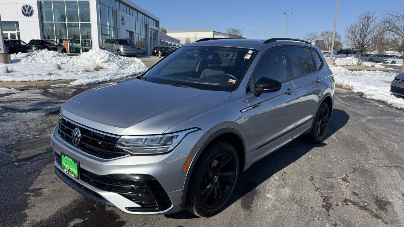 2023 Volkswagen Tiguan SE R-Line Black — SUV — 43,357 mi — Lee's Summit, MO