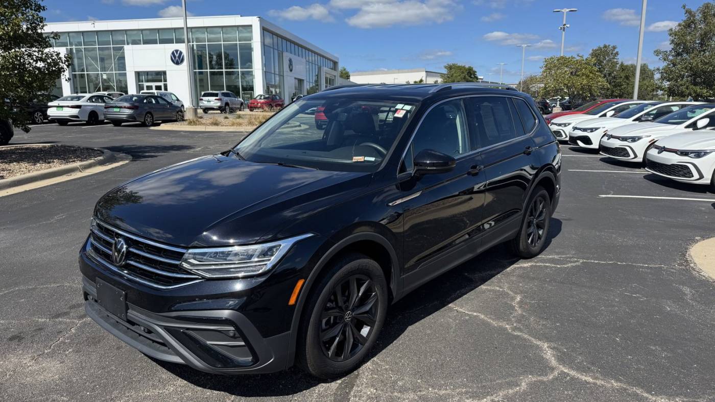 2024 Volkswagen Tiguan SE — SUV — 18,701 mi — Lee's Summit, MO