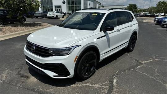 2024 Volkswagen Tiguan SE R-Line Black — SUV — 12,092 mi — Lee's Summit, MO