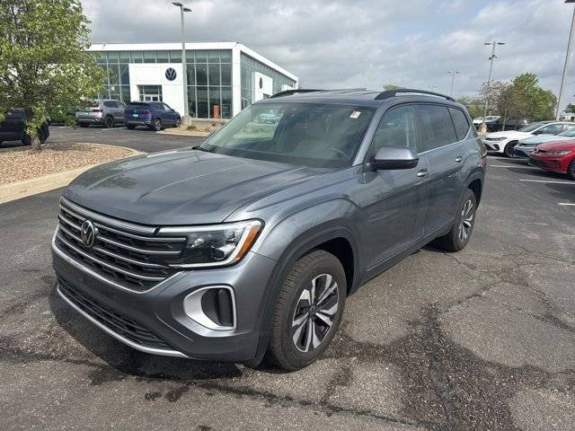 2025 Volkswagen Atlas SE — SUV — 1,760 mi — Lee's Summit, MO