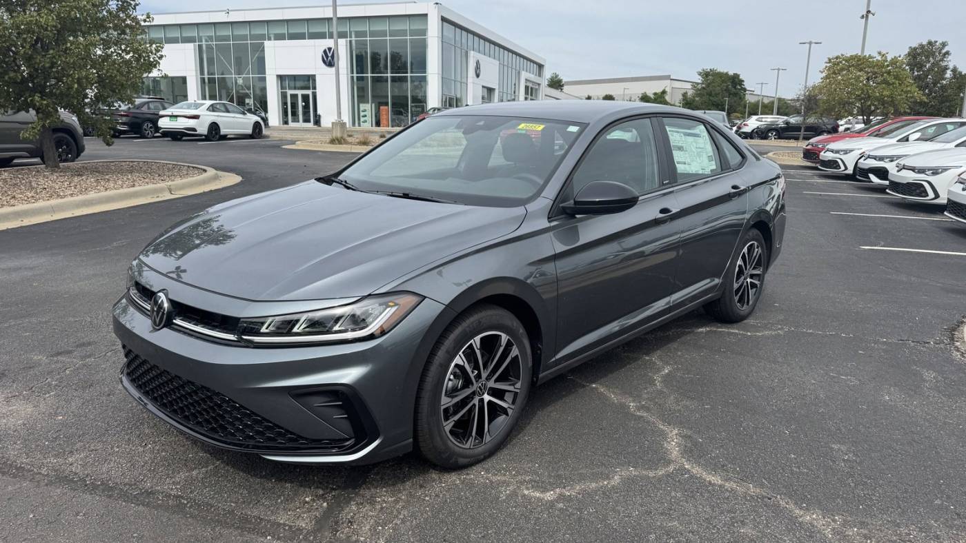 2025 Volkswagen Jetta Sport — Sedan — 4,380 mi — Lee's Summit, MO