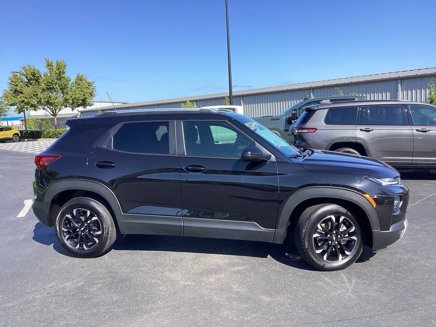 Thumbnail 5