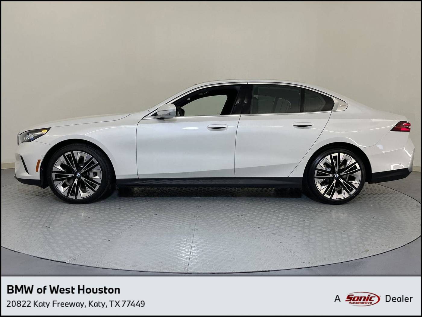 2025 BMW 5 Series 530i — Sedan — 4,154 mi — Katy, TX