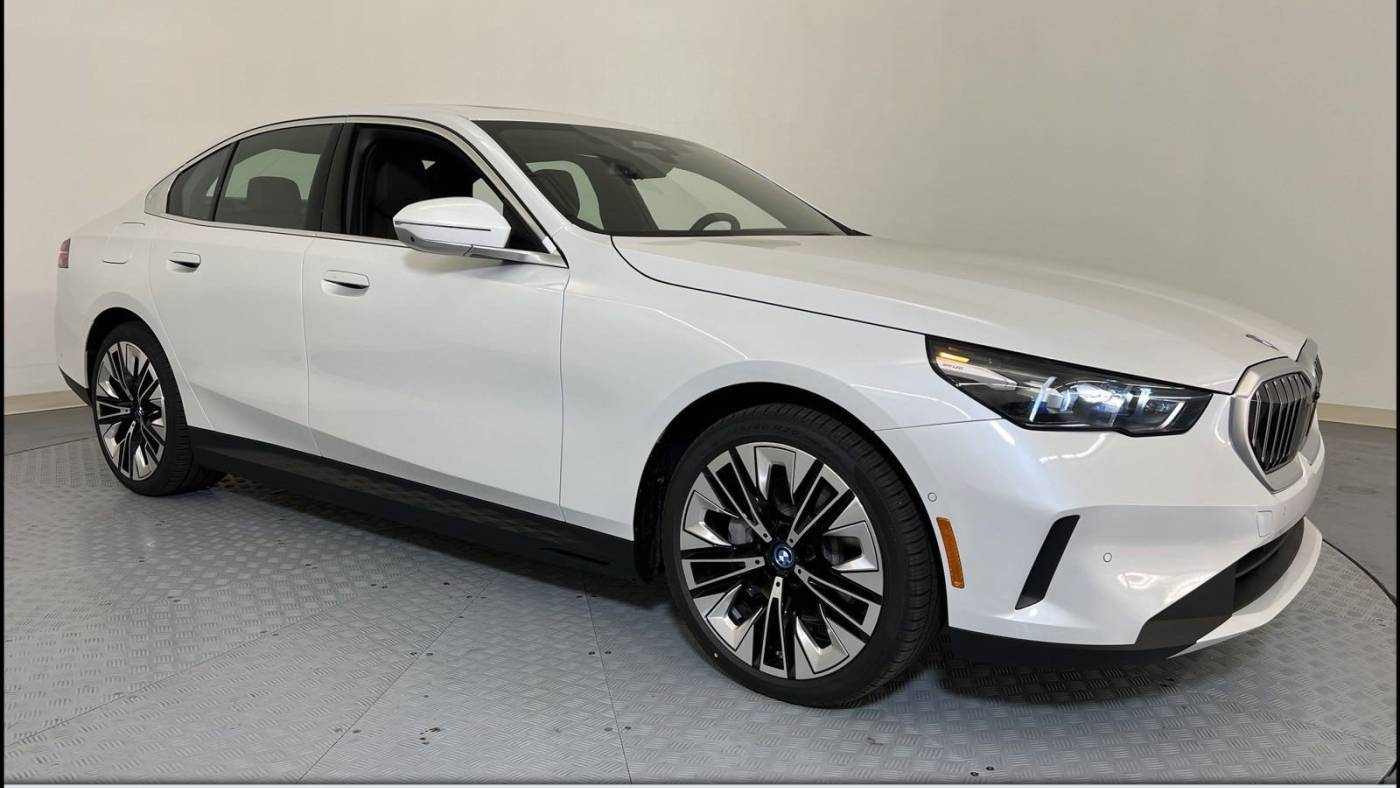 2024 BMW i5 eDrive40 — Sedan — 6,086 mi — Katy, TX