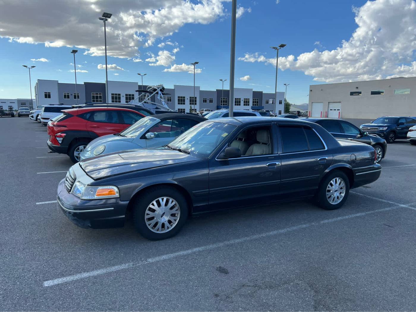 2005 Ford Crown Victoria LX