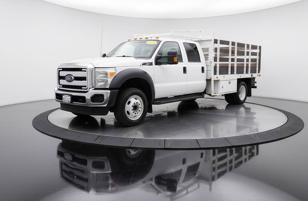 2014 Ford Super Duty F-550 Chassis Cab XL — Chassis Cab Truck — 143,568 mi — Santa Ana, CA