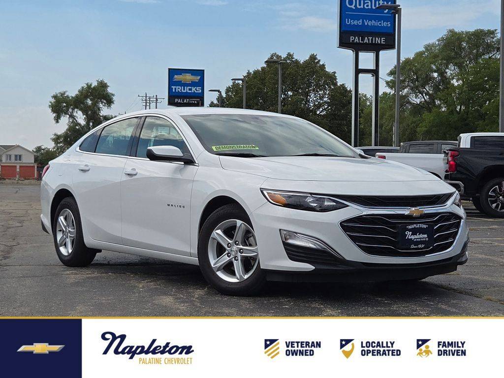 2025 Chevrolet Malibu LS — Sedan — 4,277 mi — Palatine, IL
