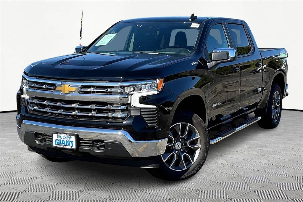 2025 Chevrolet Silverado 1500 LT — Pickup Truck — 4,713 mi — Merrillville, IN