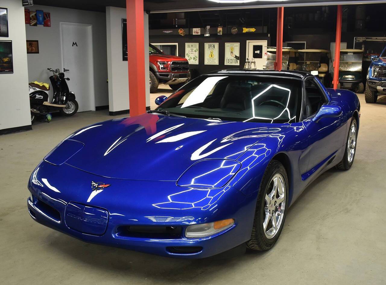 2002 Chevrolet Corvette Base