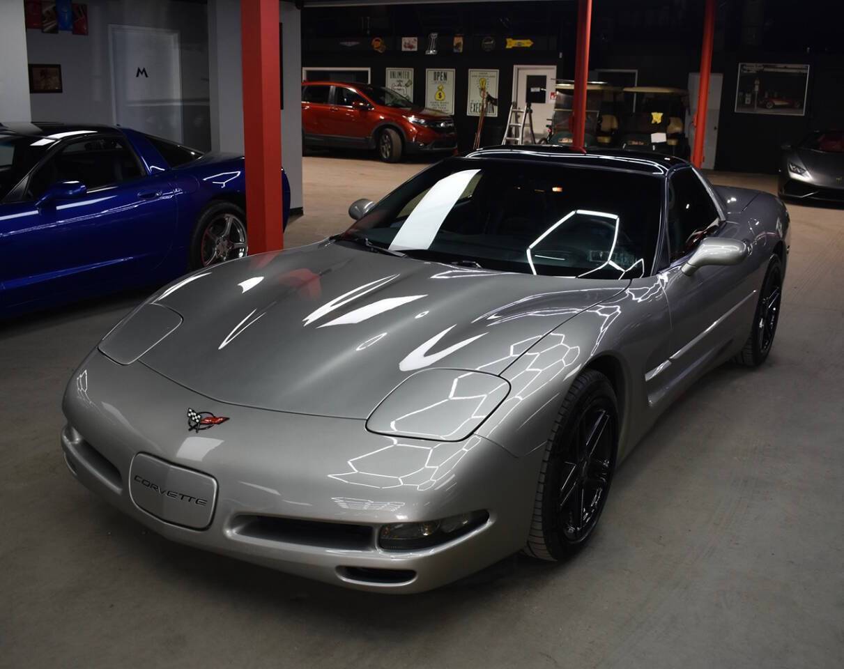 2000 Chevrolet Corvette Base