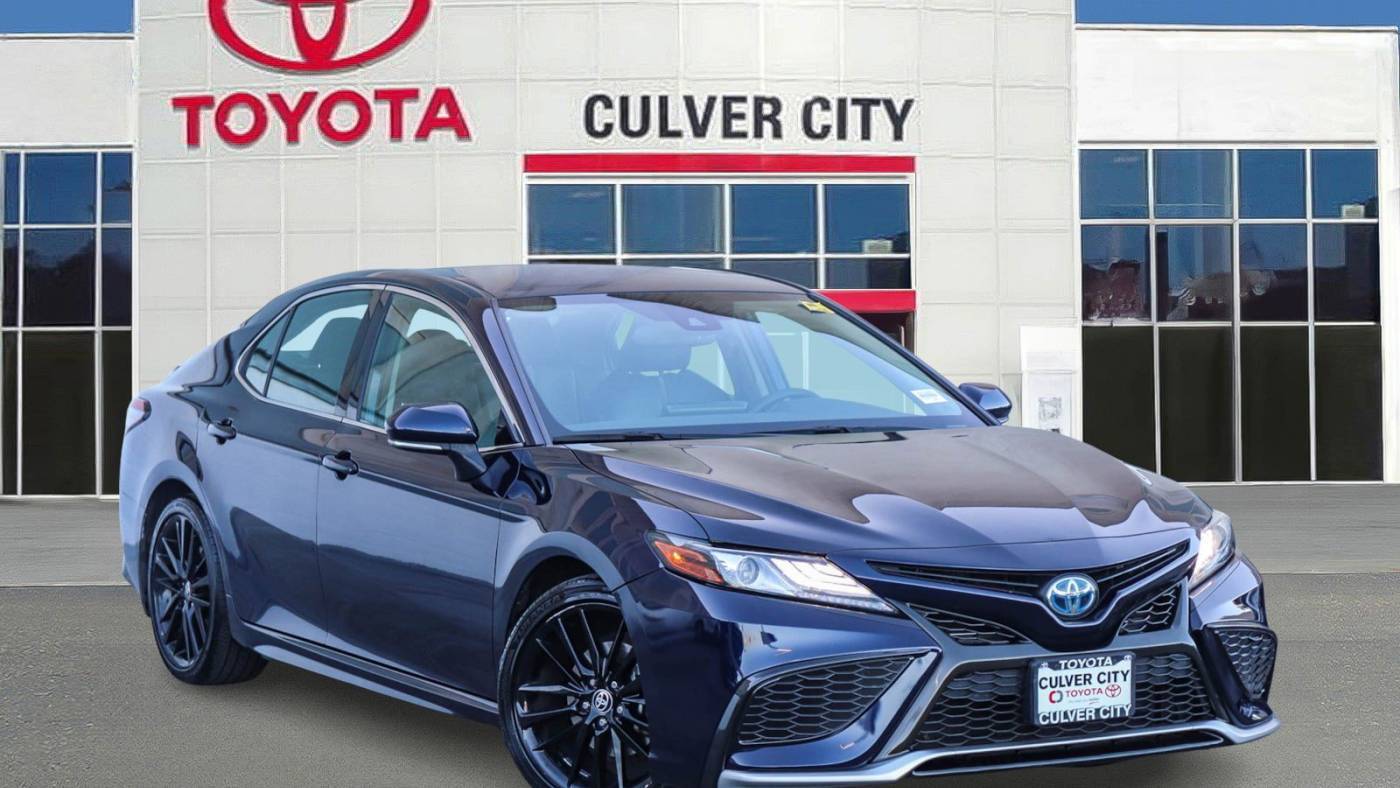2022 Toyota Camry Hybrid XSE — Sedan — 43,718 mi — Culver City, CA