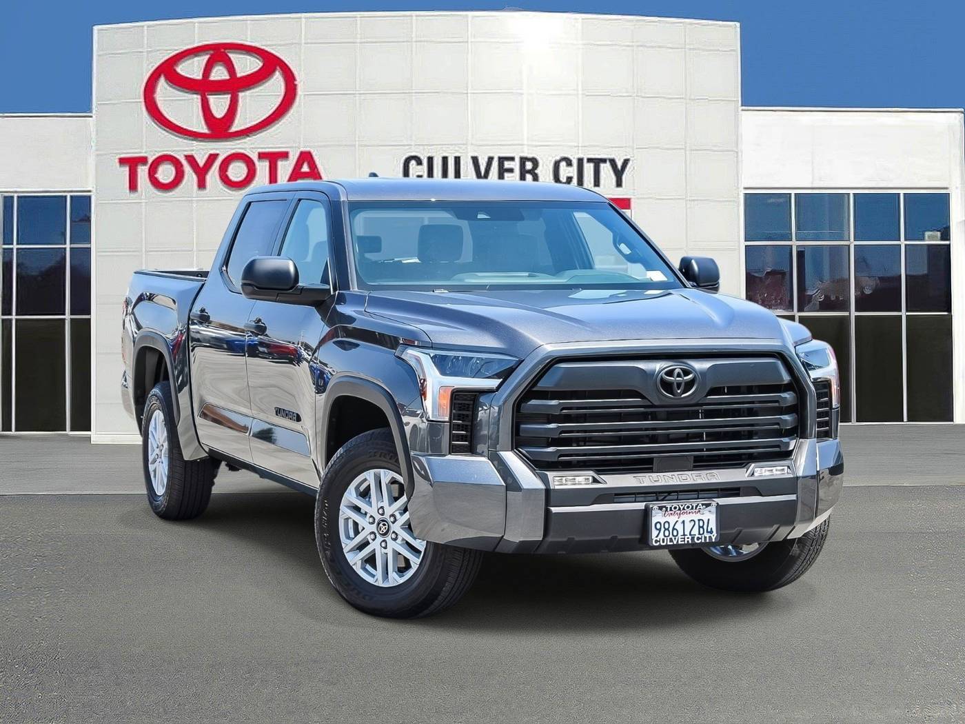 2025 Toyota Tundra SR5 — Pickup Truck — 368 mi — Culver City, CA