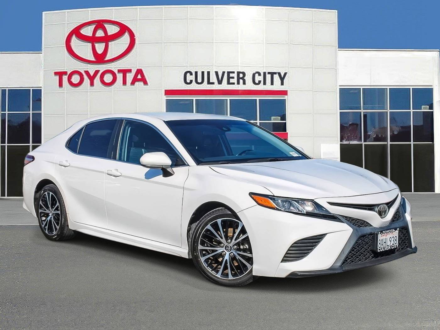 2018 Toyota Camry SE — Sedan — 75,474 mi — Culver City, CA