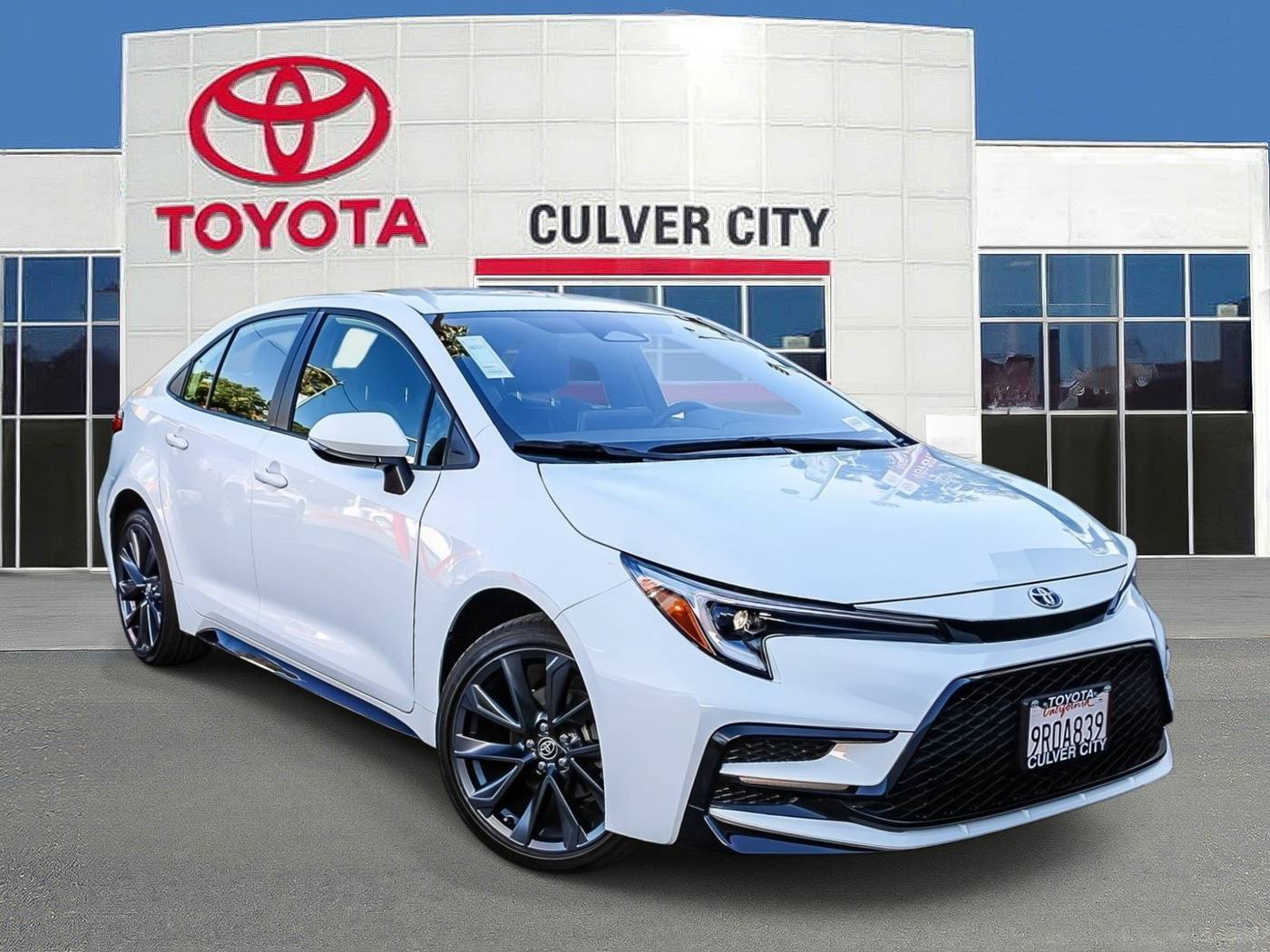 2025 Toyota Corolla Hybrid SE — Sedan — 4,572 mi — Culver City, CA