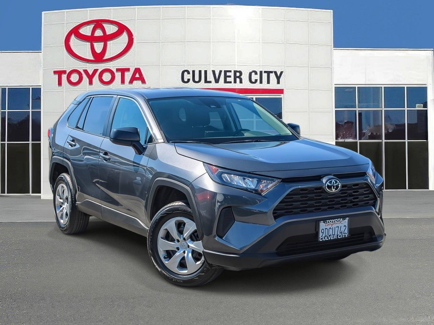 2022 Toyota RAV4 LE — SUV — 18,798 mi — Culver City, CA