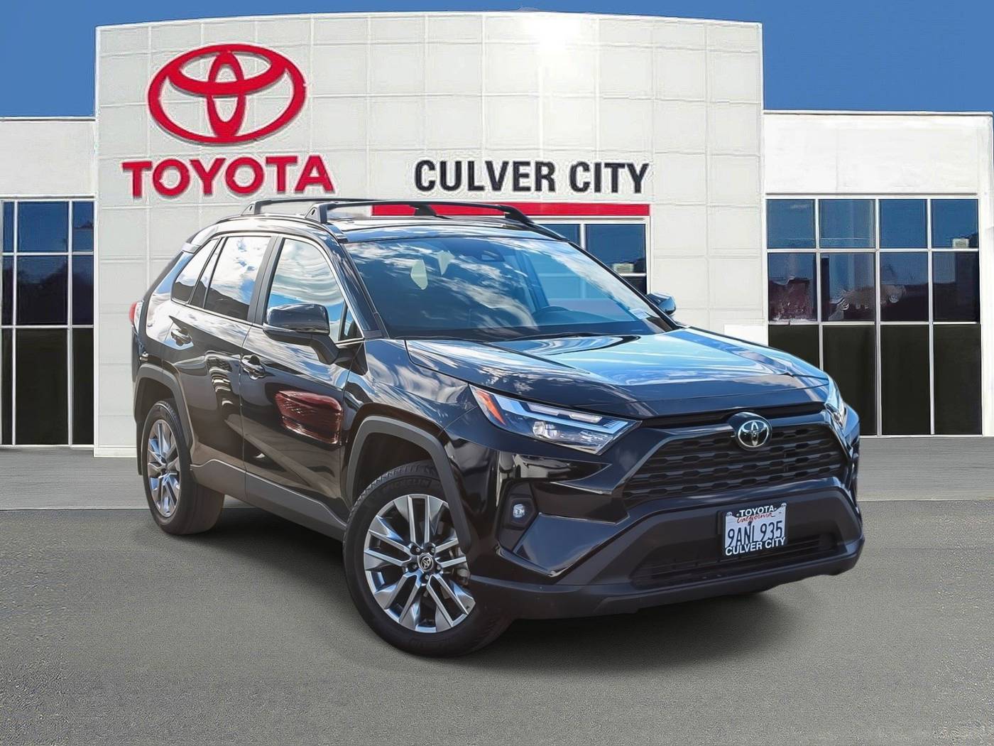 2022 Toyota RAV4 XLE Premium — SUV — 22,548 mi — Culver City, CA