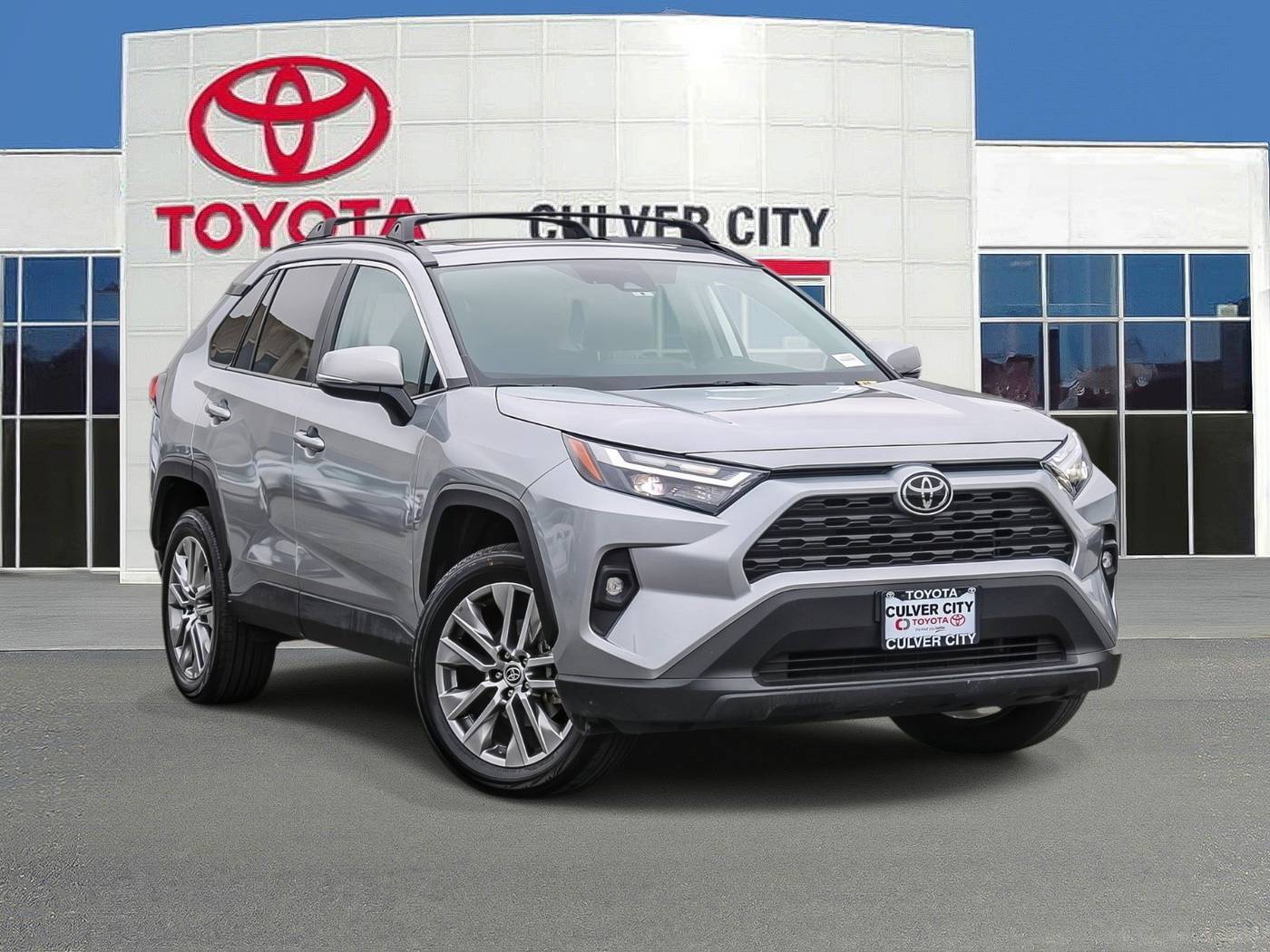 2022 Toyota RAV4 XLE Premium — SUV — 24,817 mi — Culver City, CA