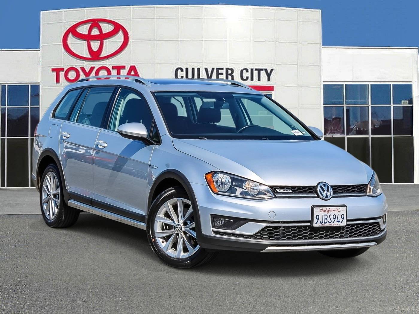 2017 Volkswagen Golf Alltrack SE — Wagon — 54,715 mi — Culver City, CA