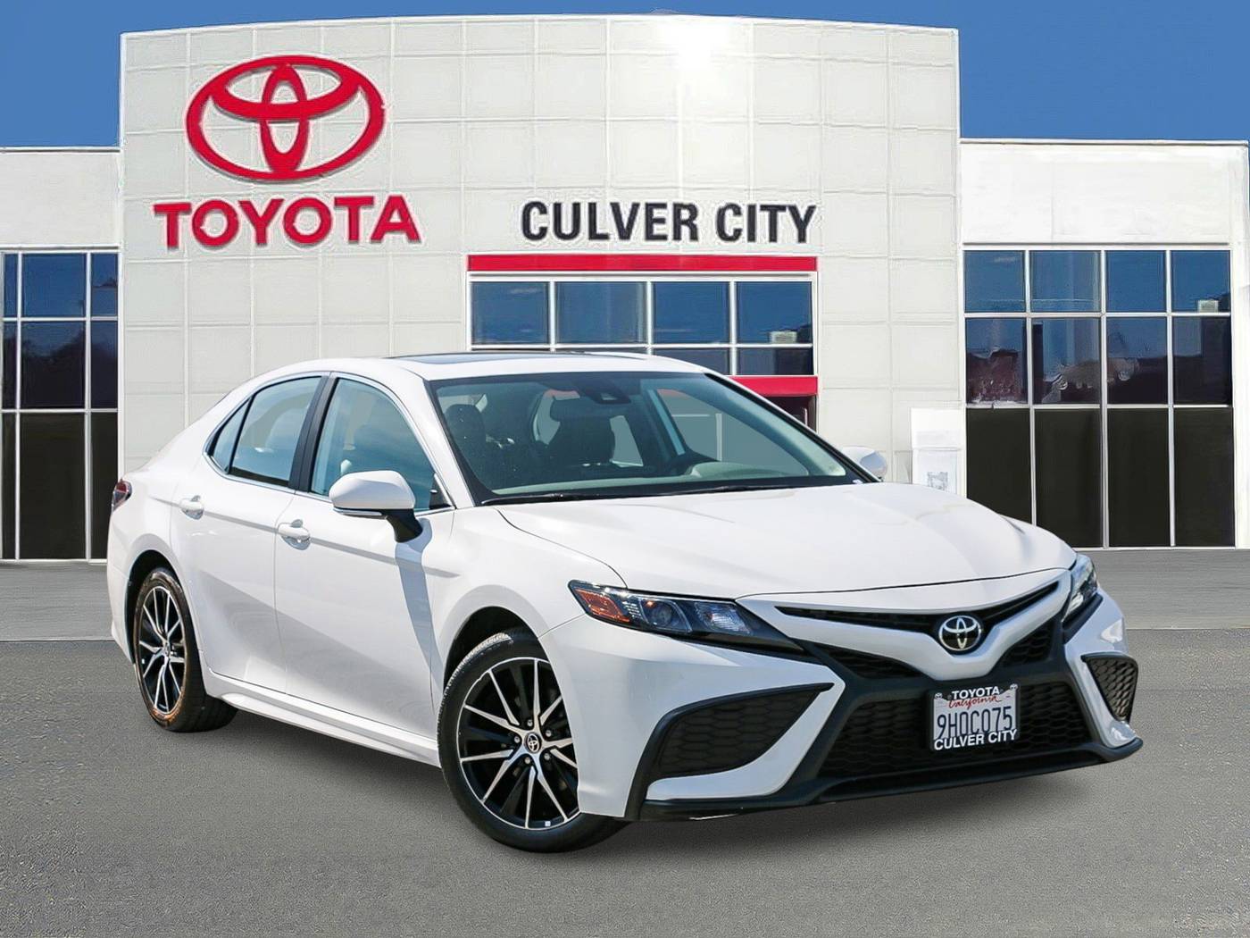 2023 Toyota Camry SE — Sedan — 7,593 mi — Culver City, CA
