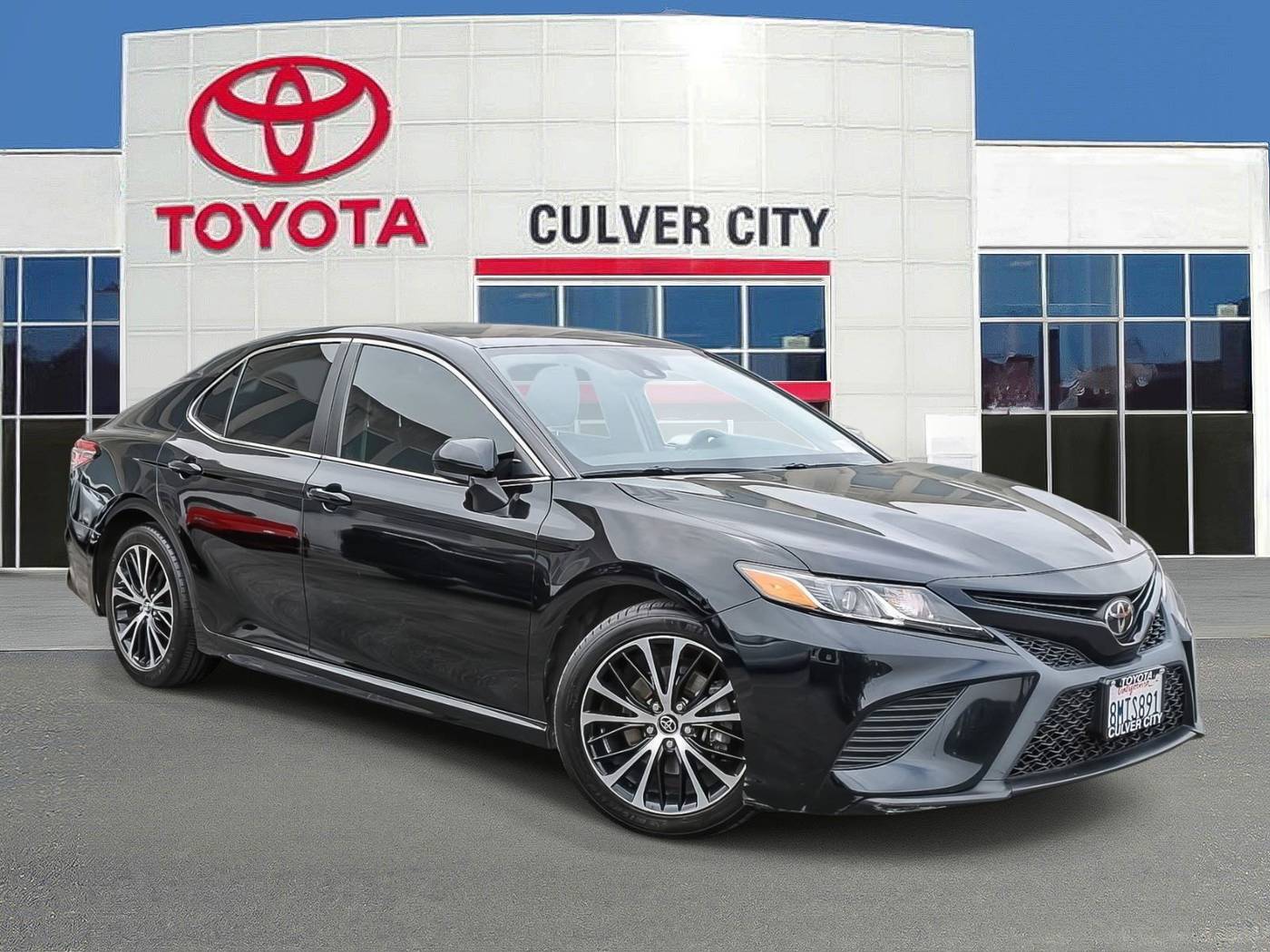 2019 Toyota Camry SE — Sedan — 68,674 mi — Culver City, CA