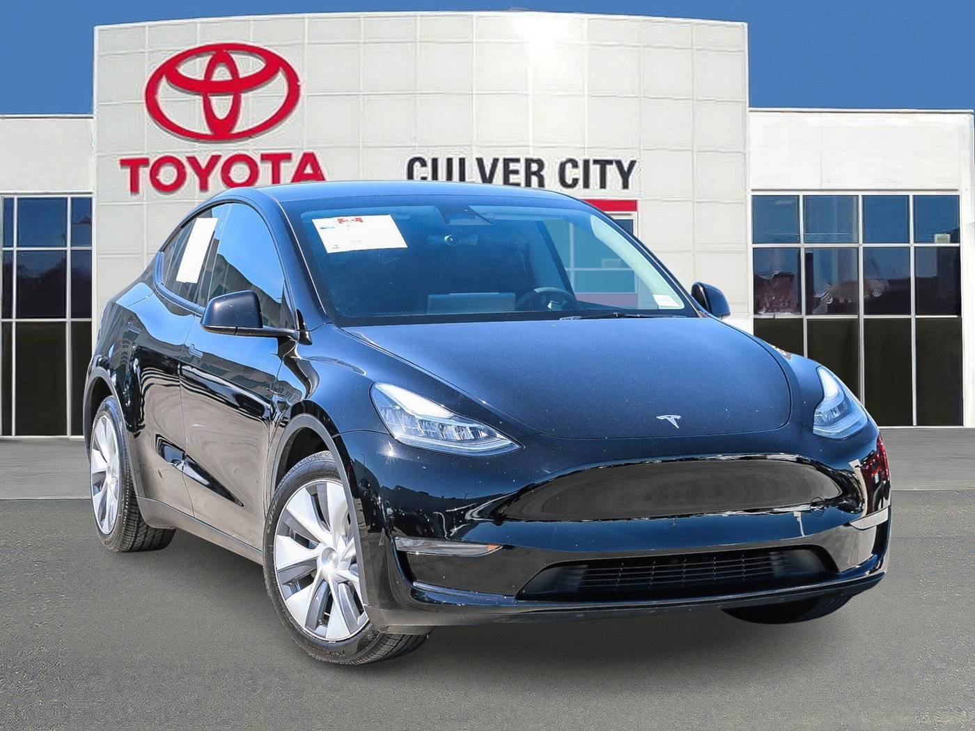 2023 Tesla Model Y Long Range — SUV — 30,319 mi — Culver City, CA