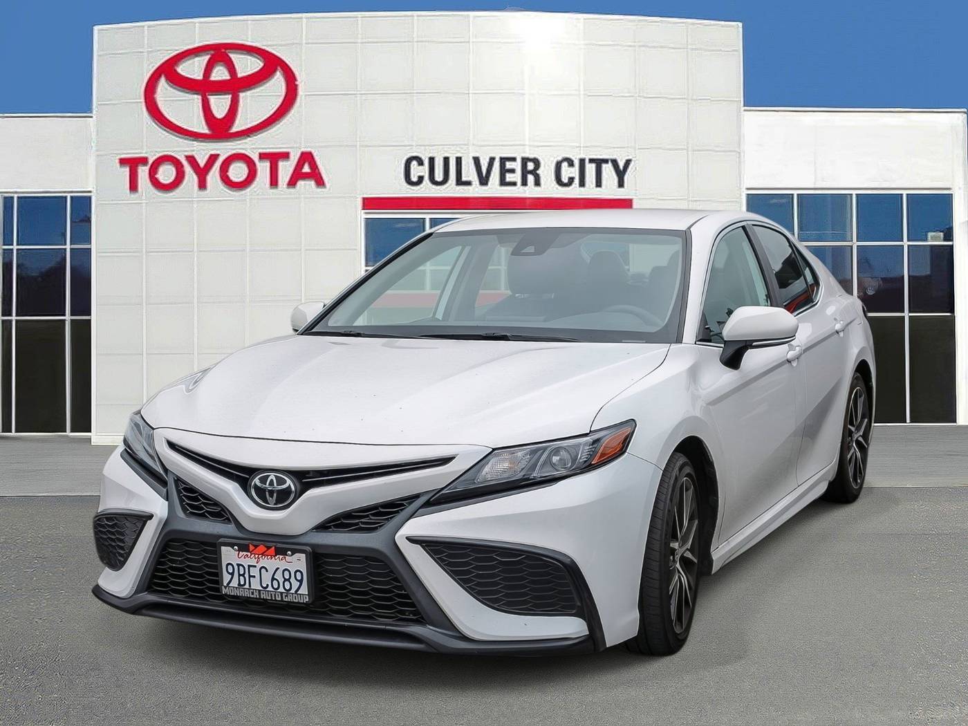 2022 Toyota Camry SE — Sedan — 36,923 mi — Culver City, CA