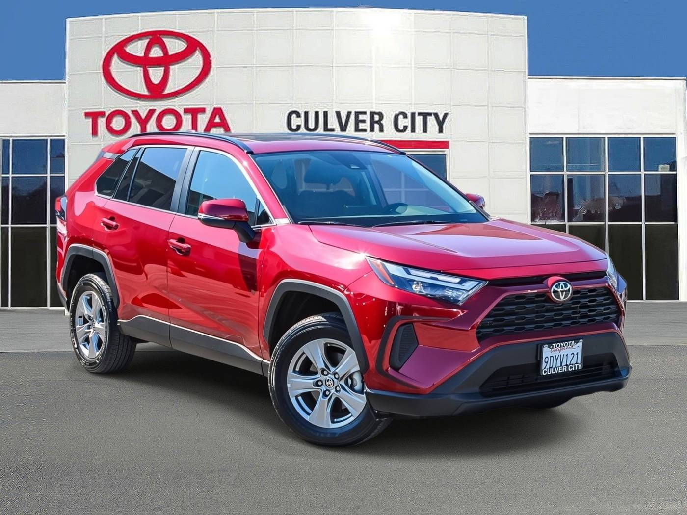 2022 Toyota RAV4 XLE — SUV — 8,840 mi — Culver City, CA