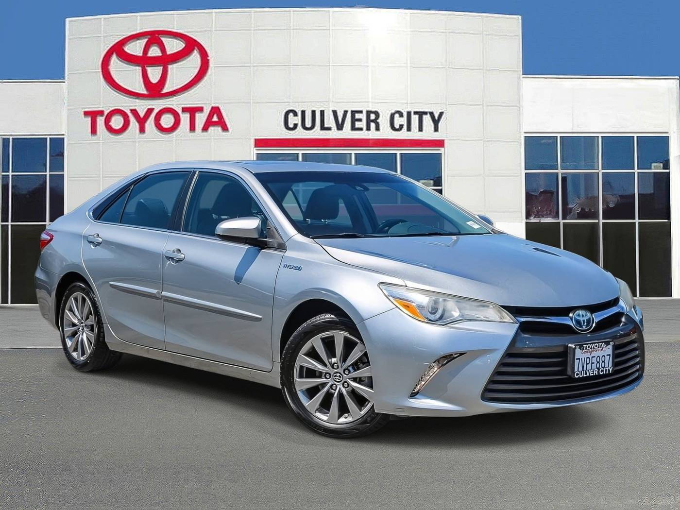 2017 Toyota Camry Hybrid XLE — Sedan — 66,868 mi — Culver City, CA