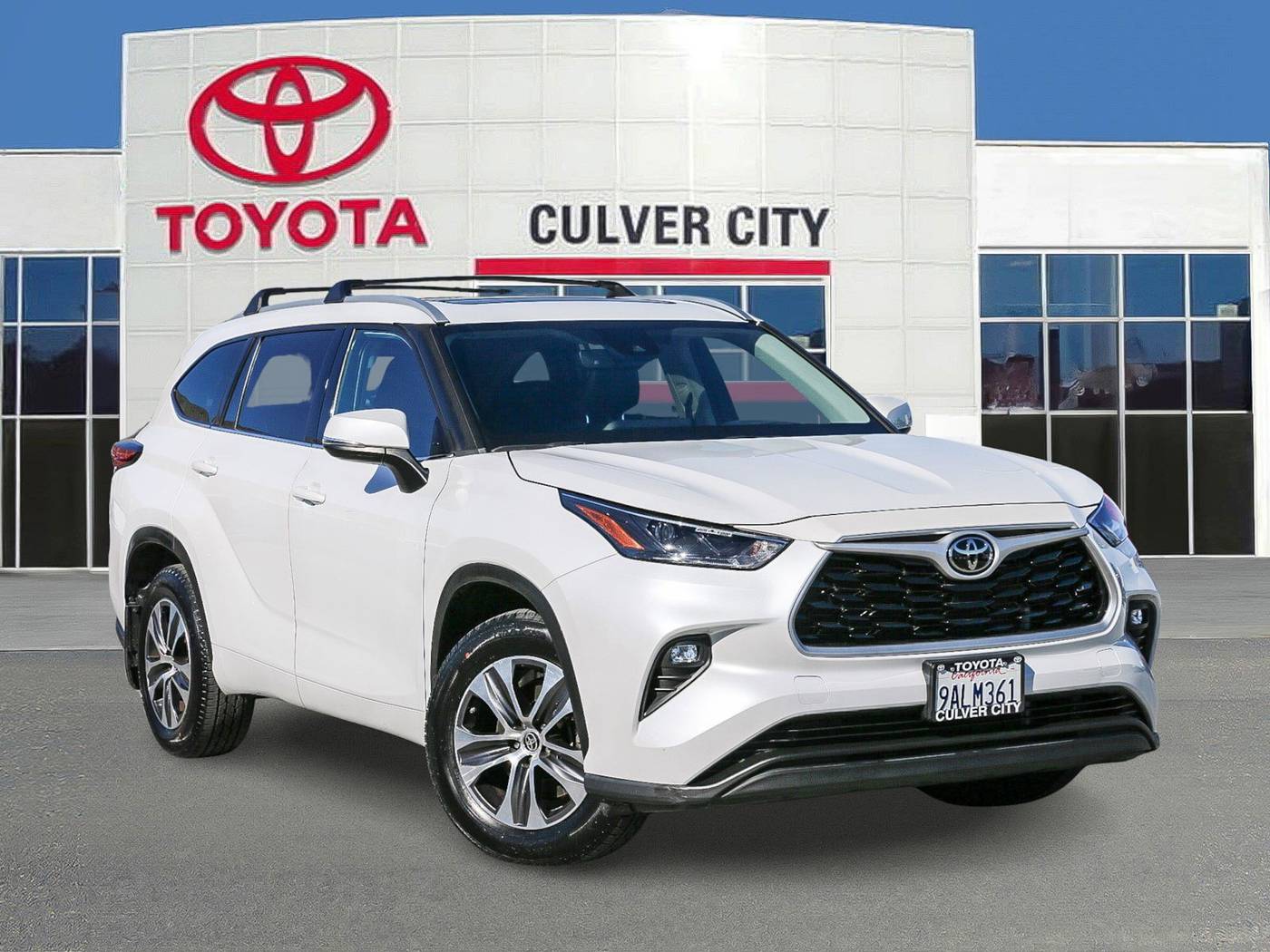 2022 Toyota Highlander XLE — SUV — 42,732 mi — Culver City, CA