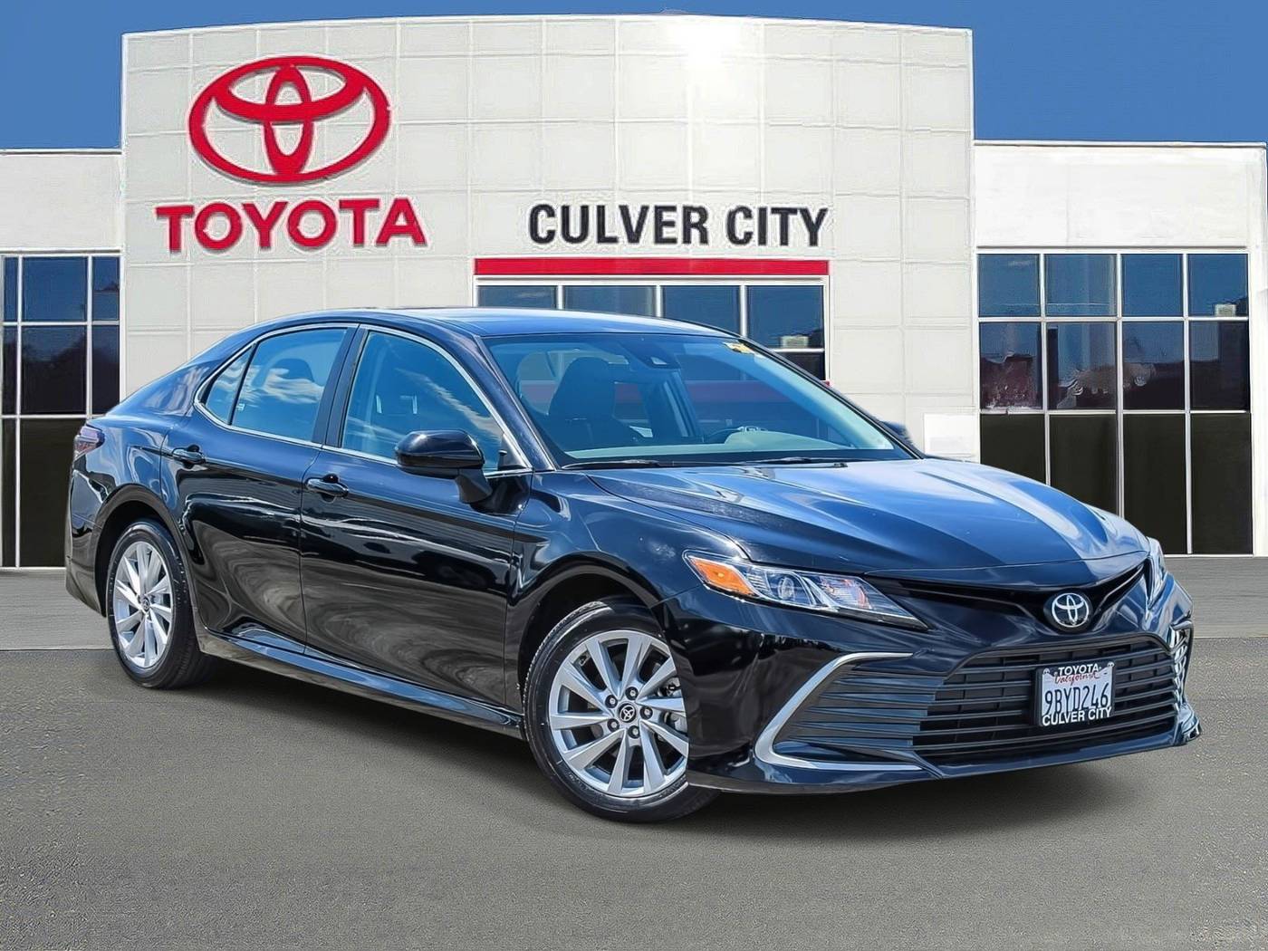 2022 Toyota Camry LE — Sedan — 10,039 mi — Culver City, CA