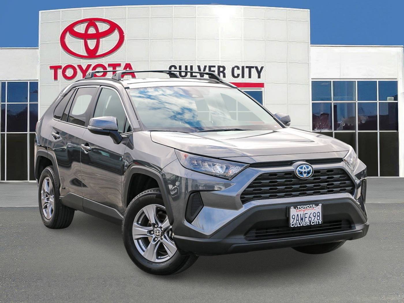 2022 Toyota RAV4 Hybrid LE — SUV — 17,927 mi — Culver City, CA
