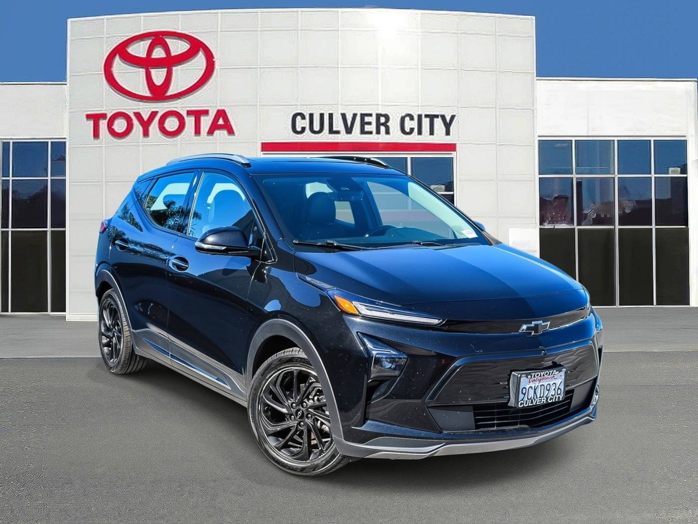 2022 Chevrolet Bolt EUV Premier — SUV — 32,599 mi — Culver City, CA