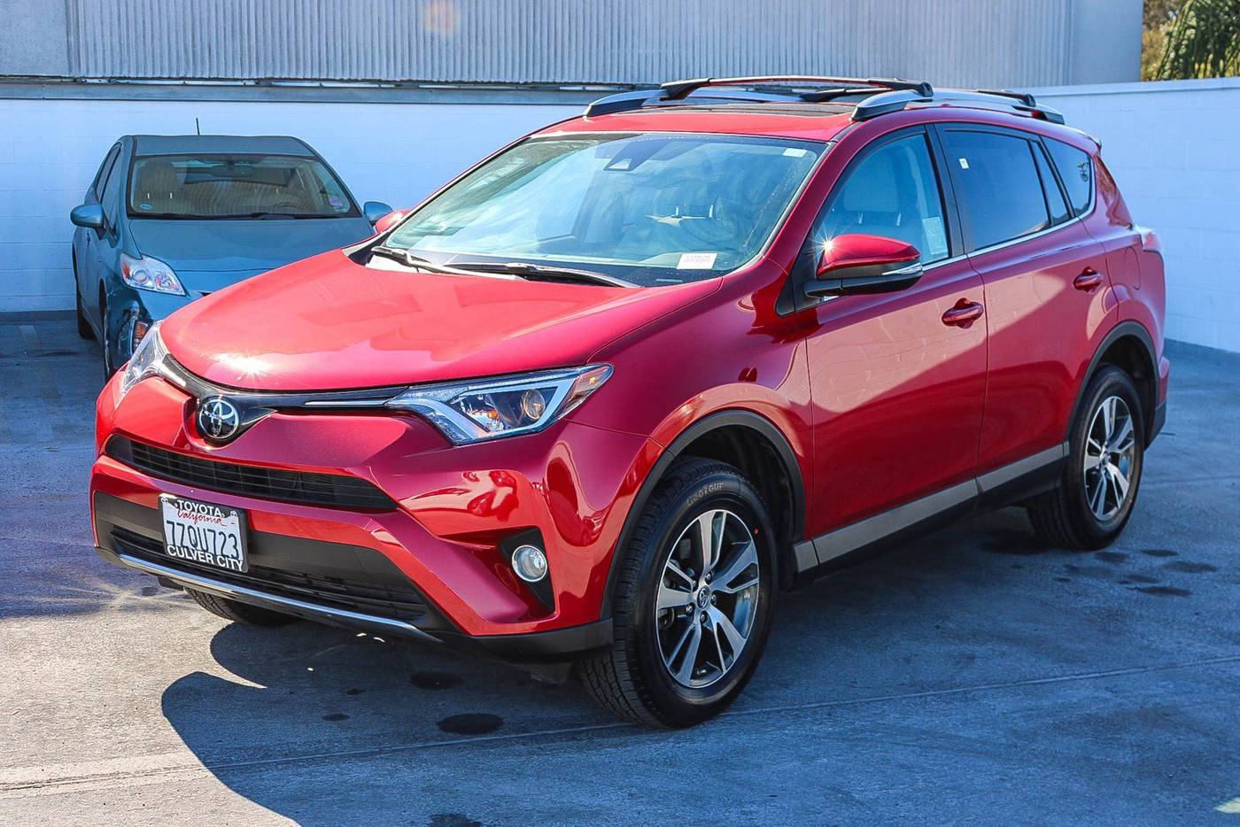 2017 Toyota RAV4 XLE — SUV — 13,950 mi — Culver City, CA
