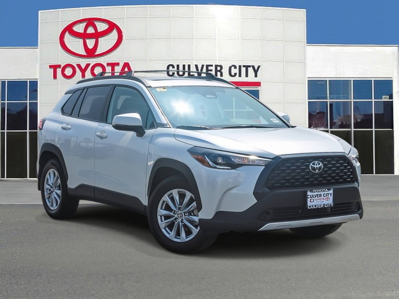 2024 Toyota Corolla Cross LE — SUV — 5,460 mi — Culver City, CA