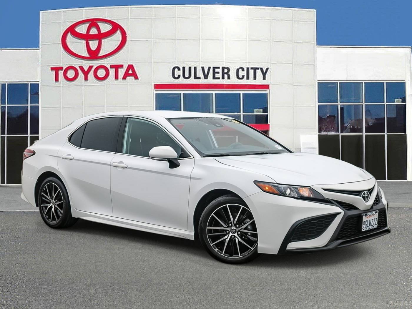 2023 Toyota Camry SE — Sedan — 12,875 mi — Culver City, CA