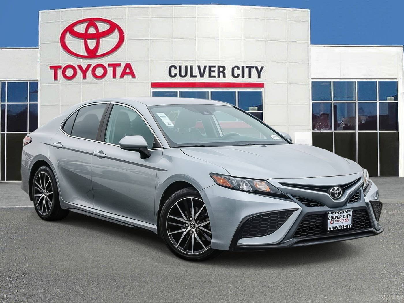 2021 Toyota Camry SE — Sedan — 59,175 mi — Culver City, CA