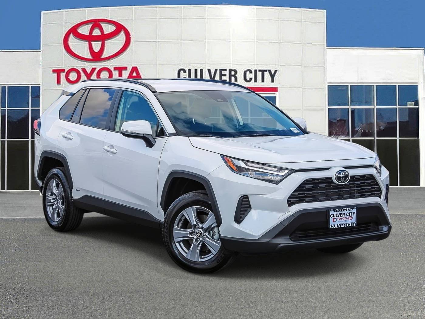 2025 Toyota RAV4 Hybrid LE — SUV — 113 mi — Culver City, CA