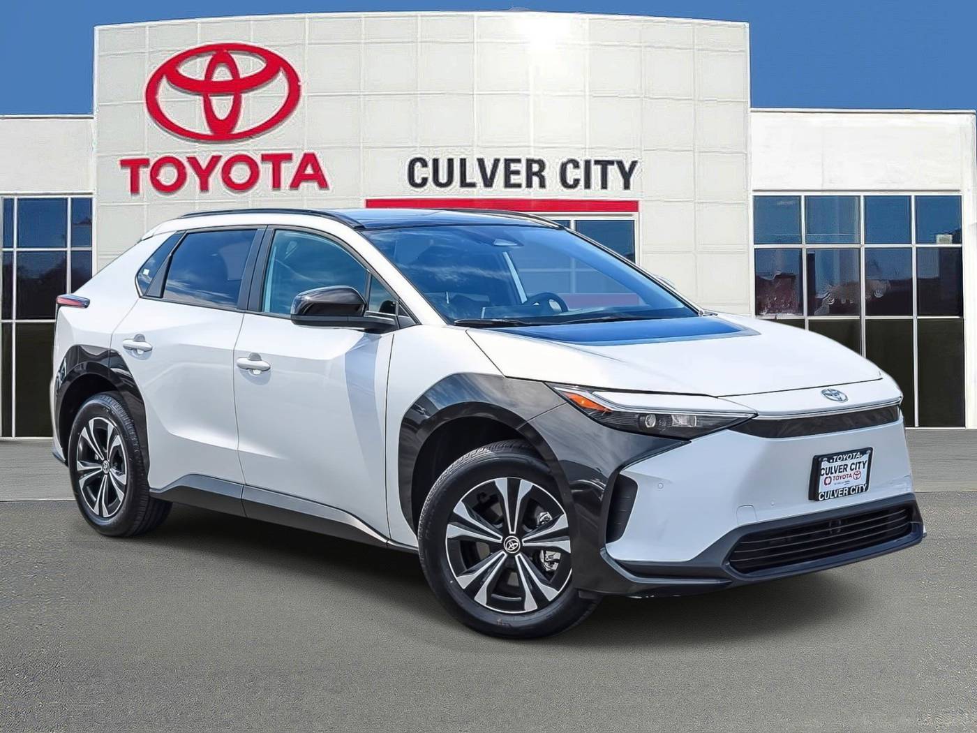 2024 Toyota bZ4X XLE — SUV — 2,578 mi — Culver City, CA