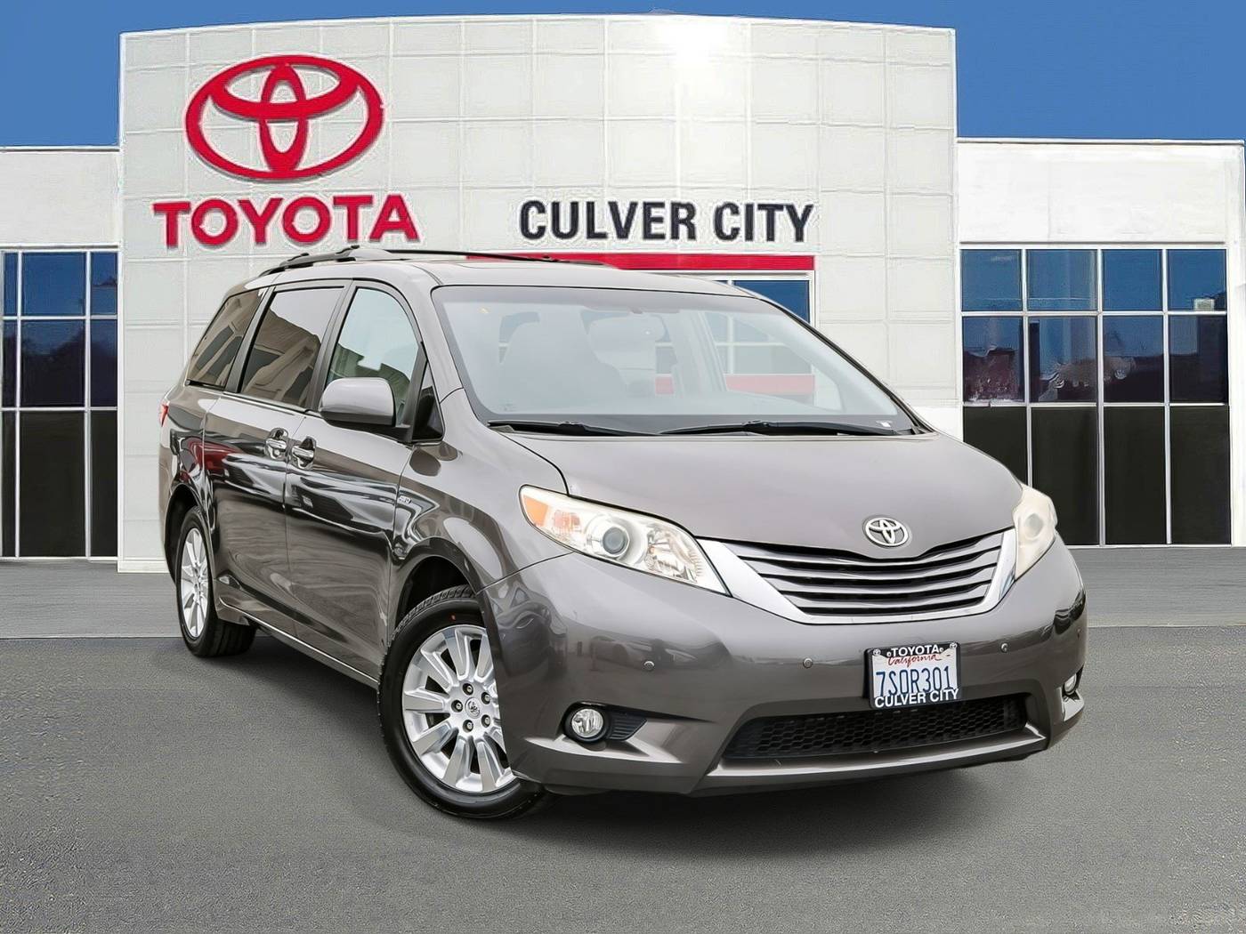 2016 Toyota Sienna Limited — Minivan — 119,090 mi — Culver City, CA