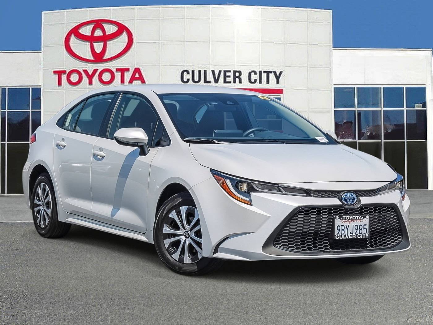2022 Toyota Corolla Hybrid LE — Sedan — 19,251 mi — Culver City, CA