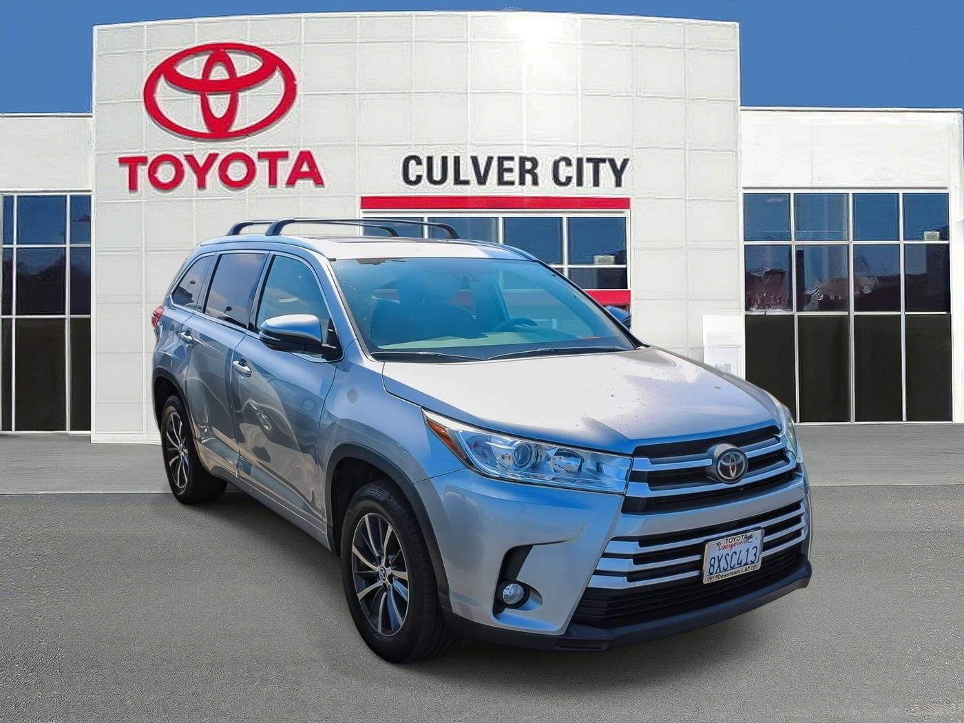 2018 Toyota Highlander SE V6 — SUV — 62,093 mi — Culver City, CA