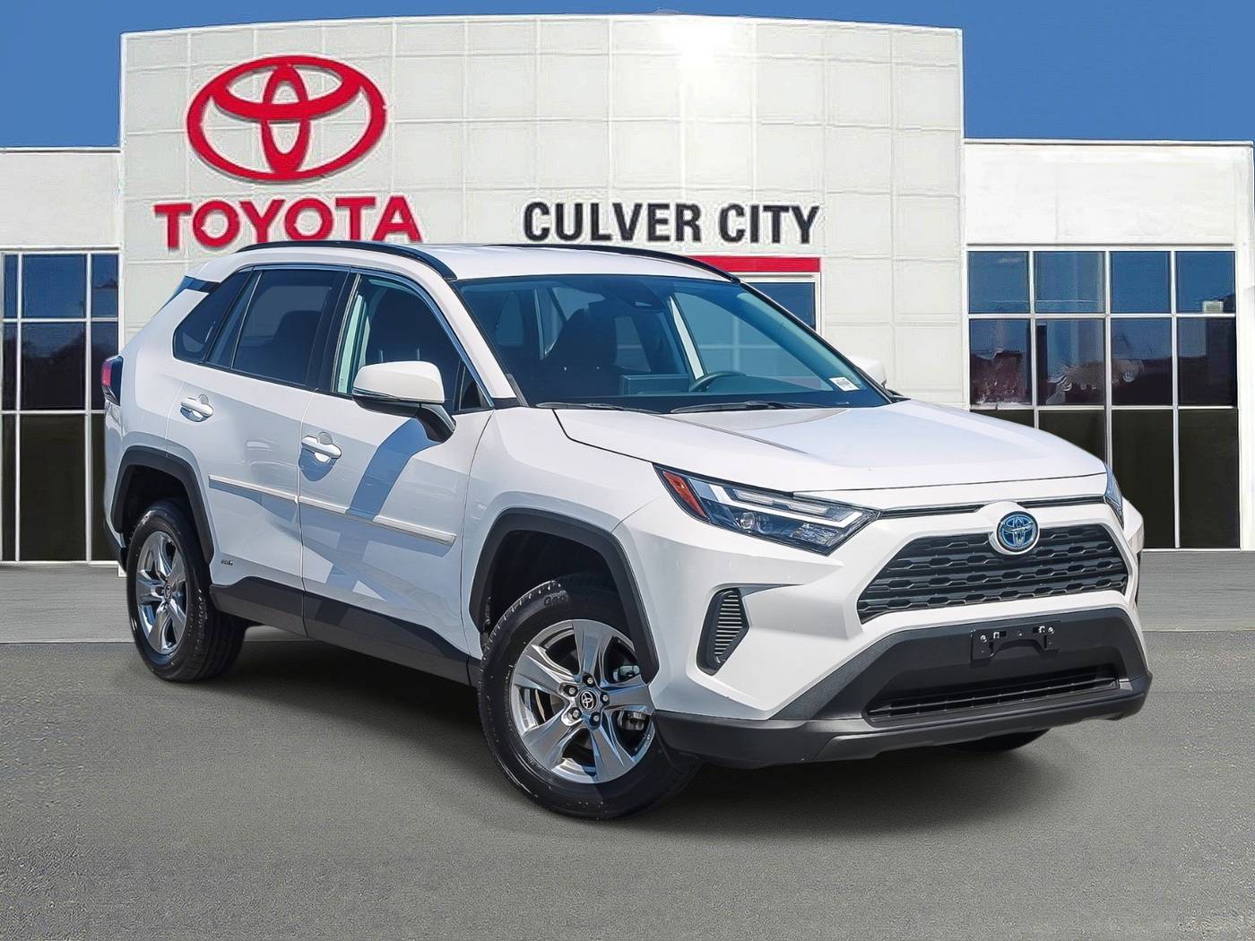 2023 Toyota RAV4 Hybrid LE — SUV — 28,350 mi — Culver City, CA