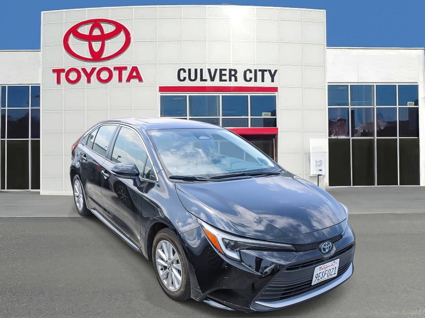 2023 Toyota Corolla Hybrid XLE — Sedan — 14,427 mi — Culver City, CA