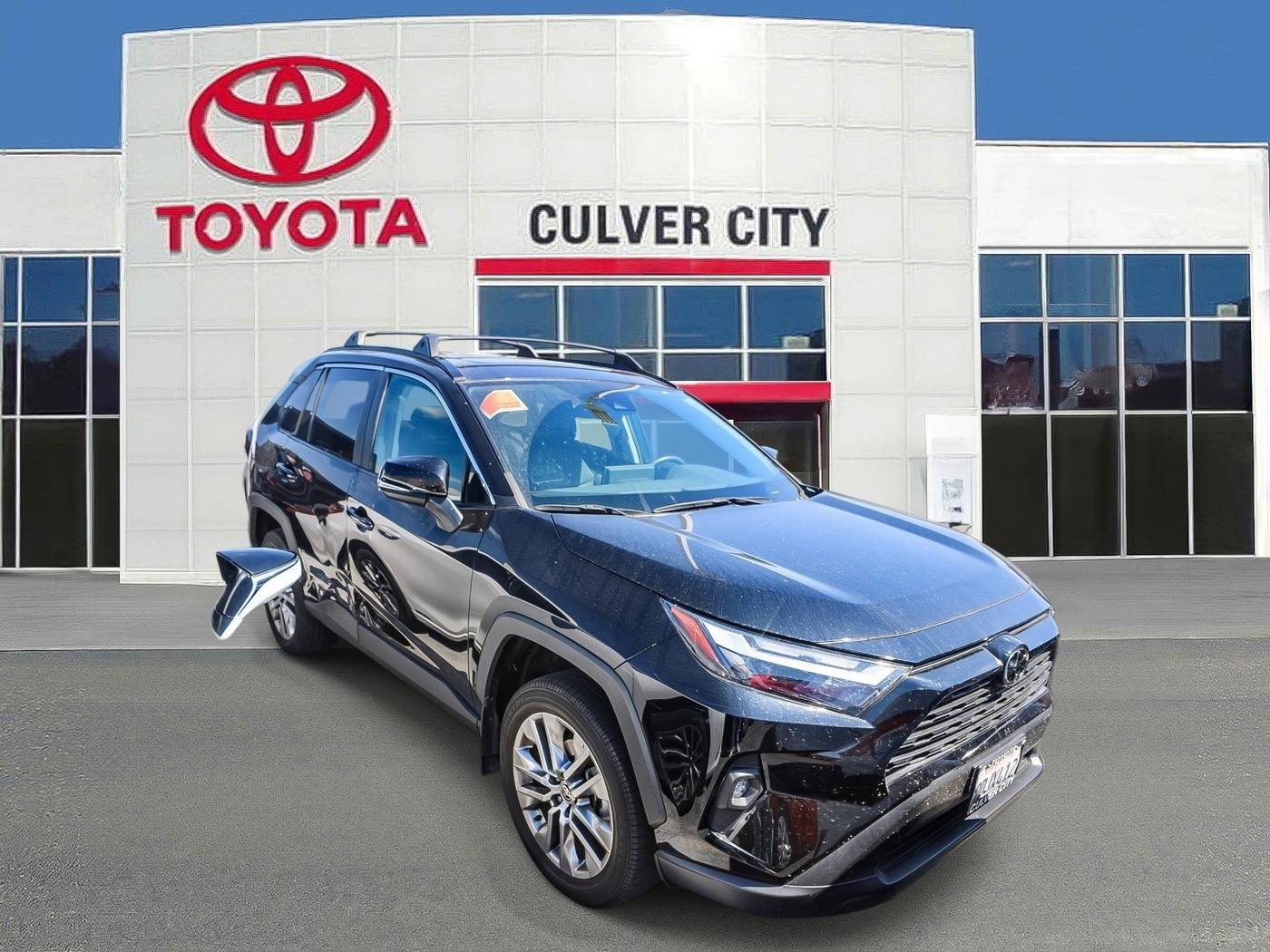 2022 Toyota RAV4 XLE Premium — SUV — 25,709 mi — Culver City, CA