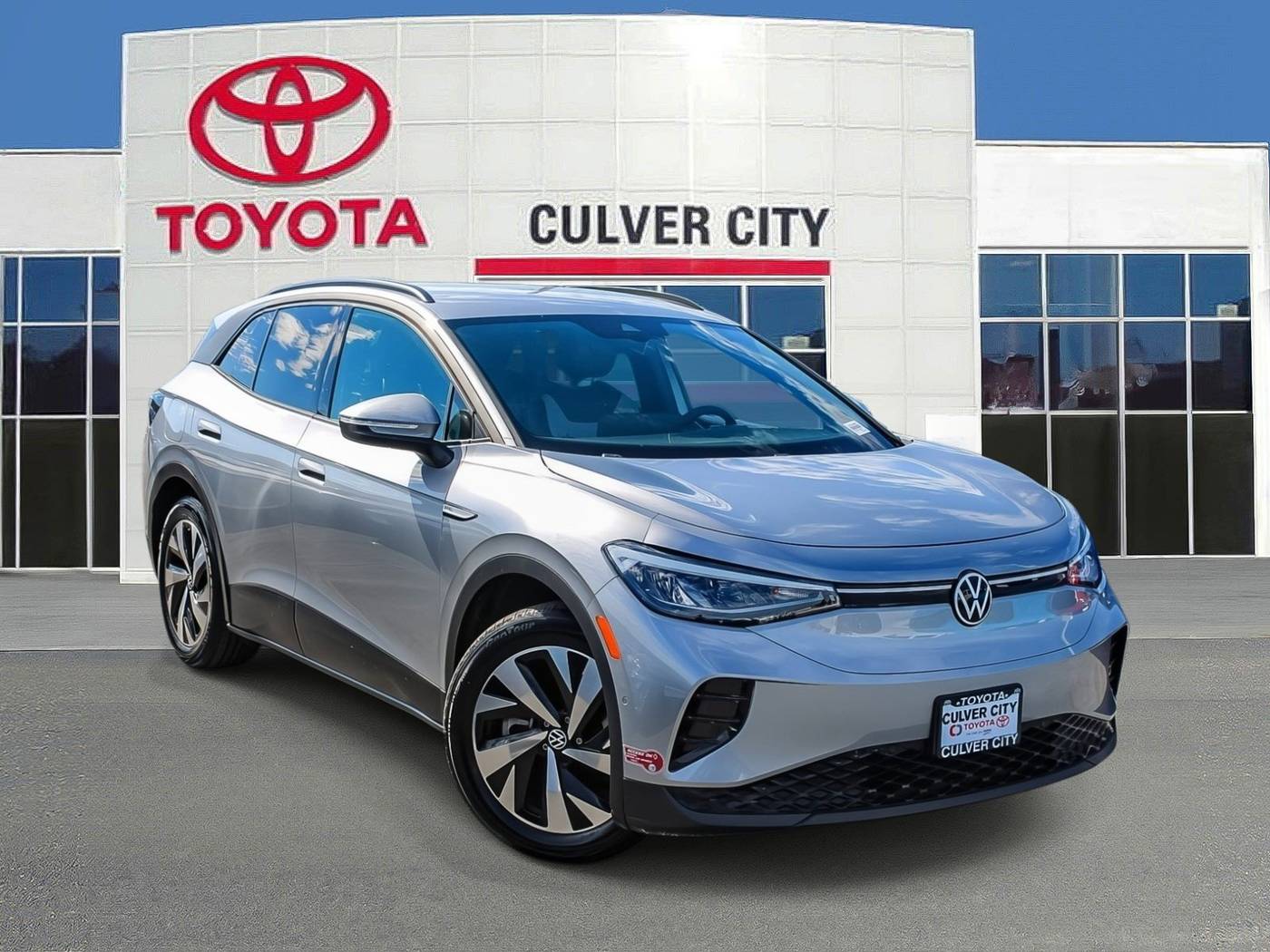 2023 Volkswagen ID.4 Pro — SUV — 24,895 mi — Culver City, CA